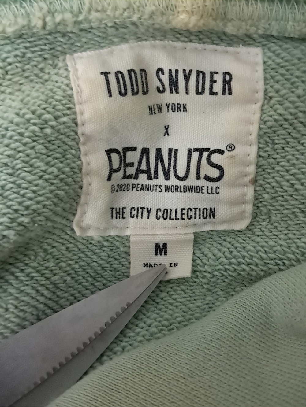 Todd Snyder x Peanuts Snoopy Los Angeles Graphic Sweatshirt Hoodie - Picture 6 of 7